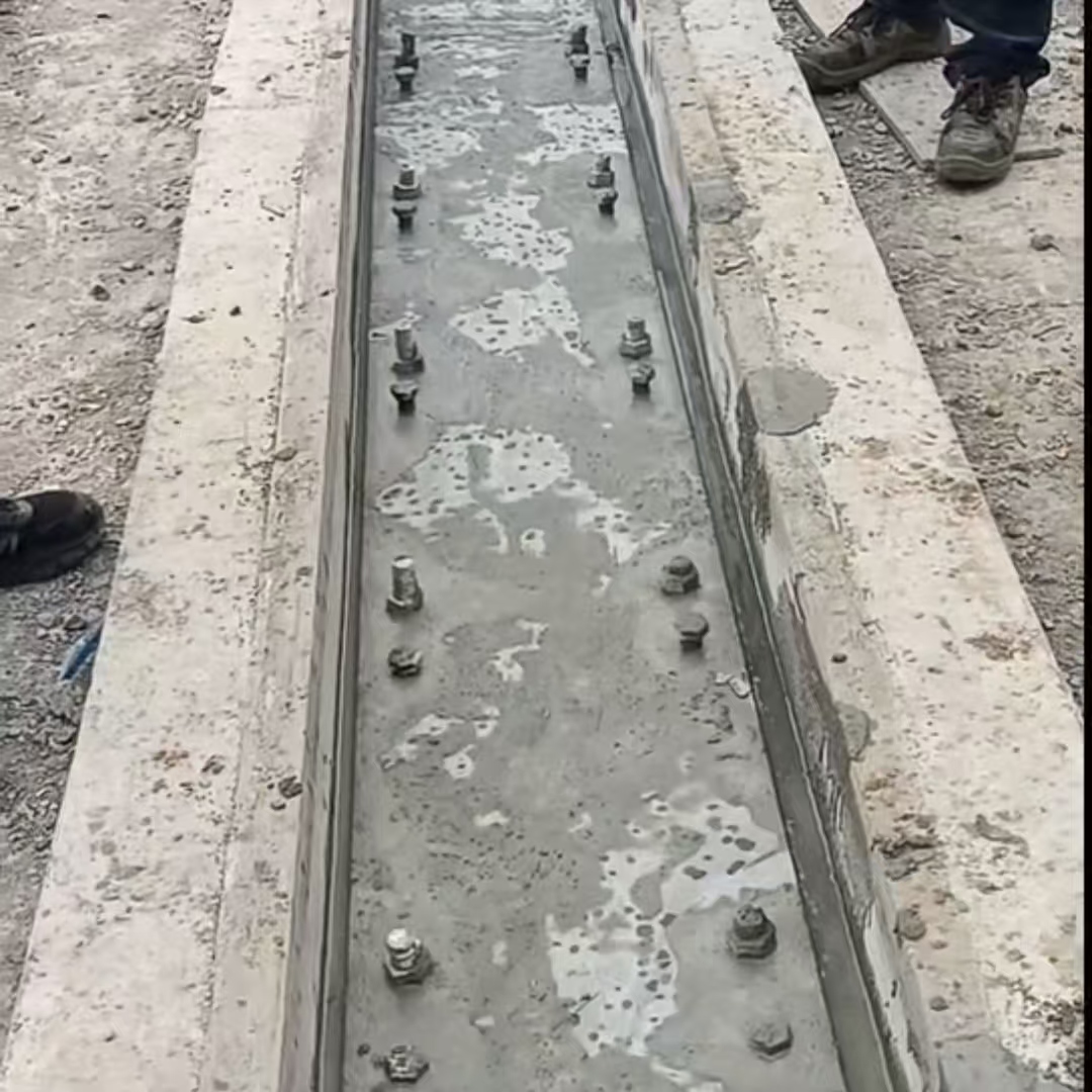 惠阳港口码头起重机龙门吊重型机械设备稳固用早强快凝轨道胶泥